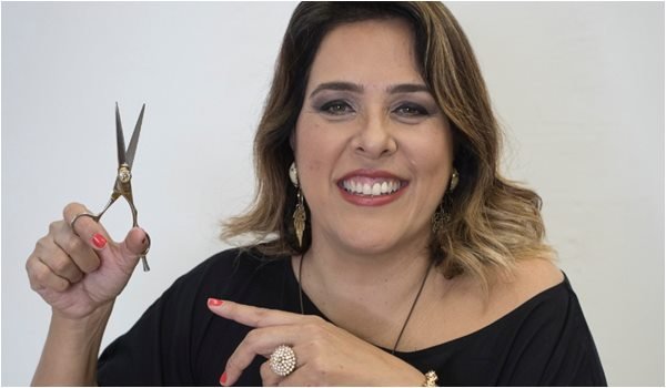 Hair Stylist Sandra Zapalá apresenta diariamente dicas de beleza na Sortimentos WebRadio