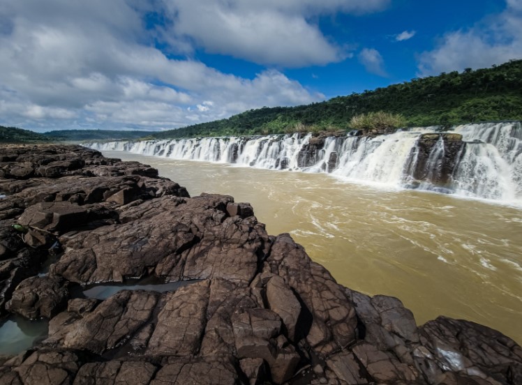 Sortimentos.com Turismo - Salto Yucumã no Parque Estadual do Turvo em Derrubadas no Rio Grande do Sul