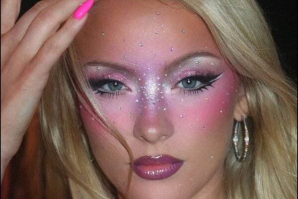 Maquiagem com estética maximalista é aposta para Carnaval 2026