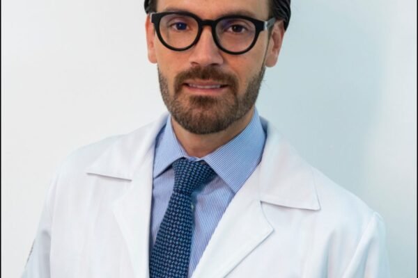 Gastroenterologista Nelson Cathcart Jr. - Sortimentos.com Saúde