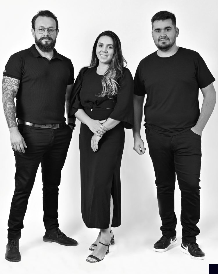 Dionatan Figueiredo Maciel, Larissa Balbé Martins e Émerson Ibarr de Paula