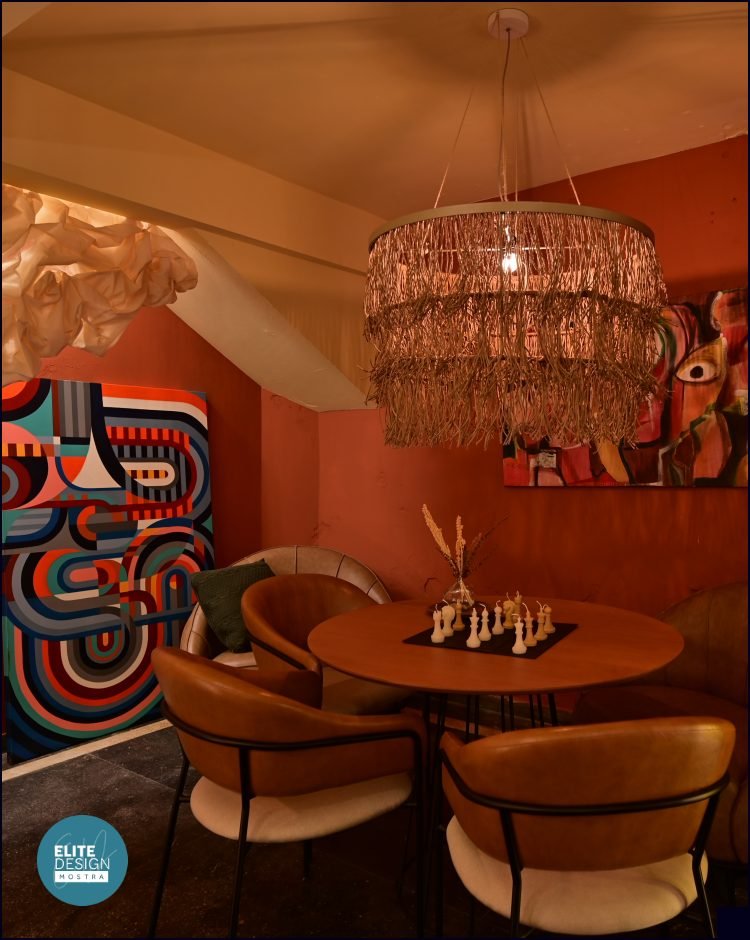 Caroline Oliveira e Lucas James Becker assinam 'La Cumparsita Café Lobby Hotel' da Mostra Elite Design