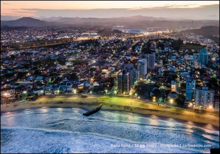Praia Central em Barra Velha SC - divulgacaoturistica.com